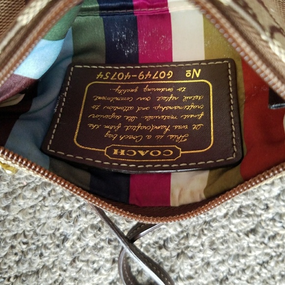 Coach wristlet - Picture 2 of 2